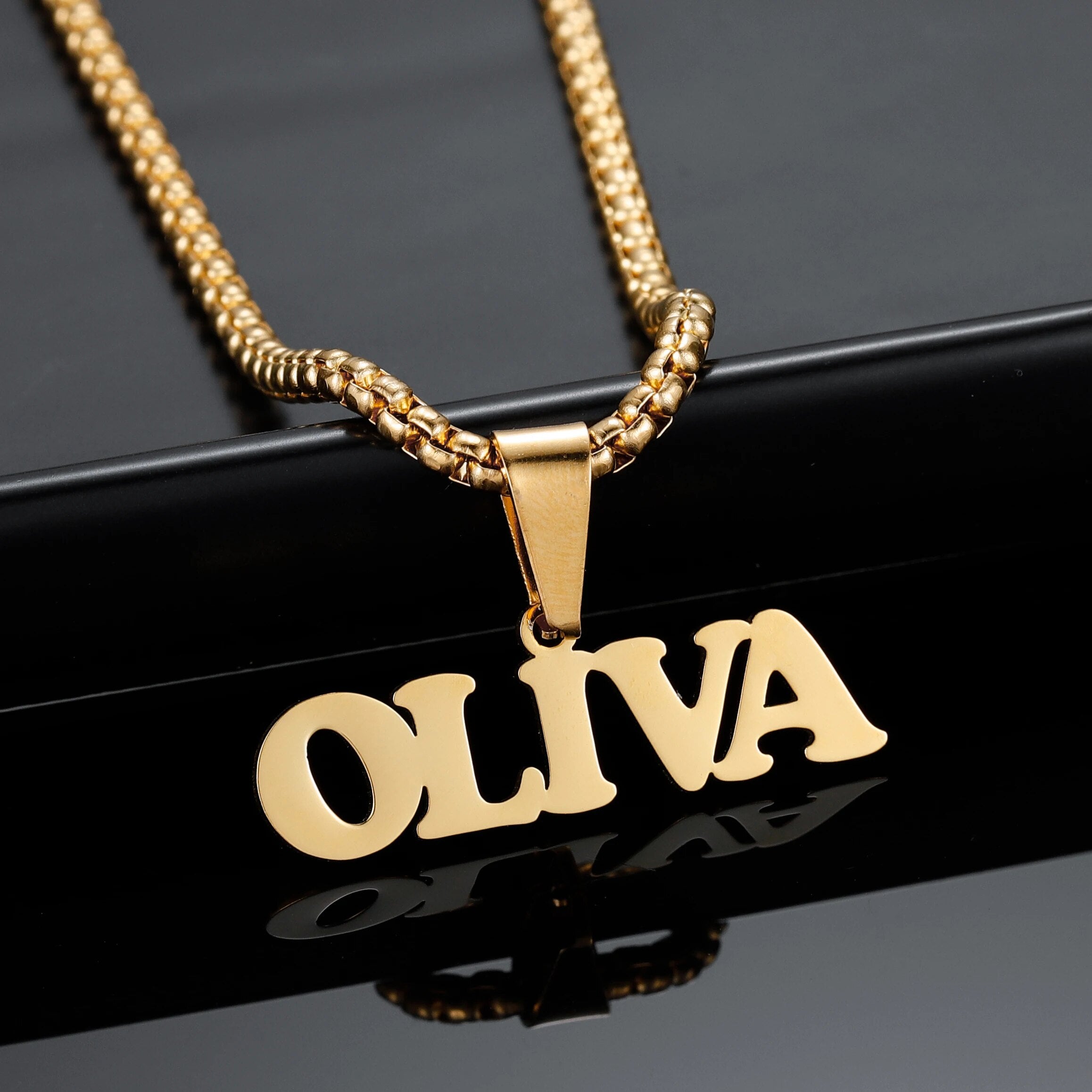 Custom name necklace Chantel The Label